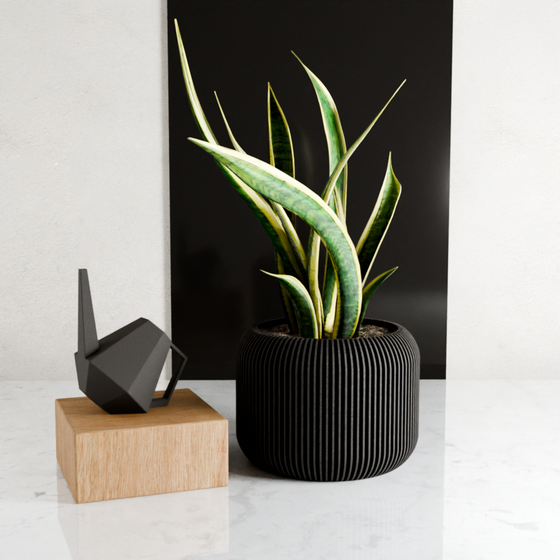 ORBIS Planter: Midnight Black / 5 Inches