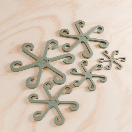 Climbing Plant Stem Support Stakes: Green / 3 Pack - Medium