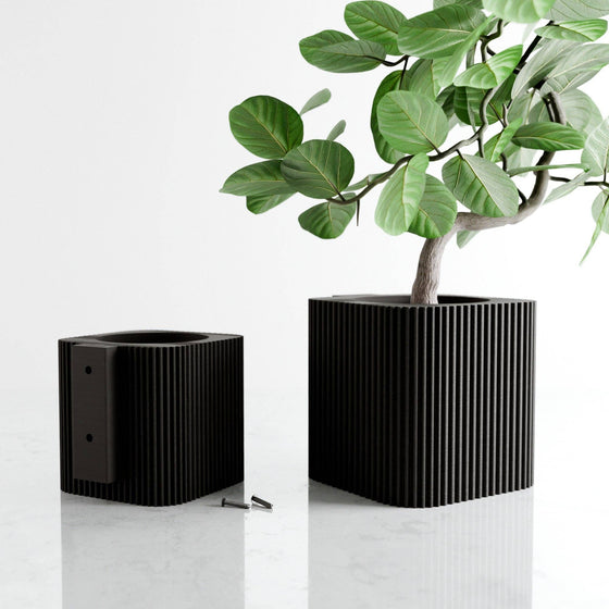 Hanging Box Planter: Midnight Black / Medium